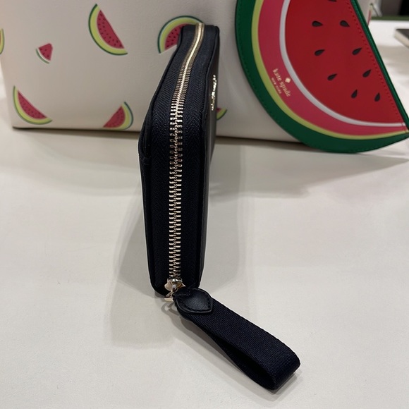 Kate Spade Chelsea Nylon Large Continental Wallet
Color: Black 
NWT - Picture 10 of 16